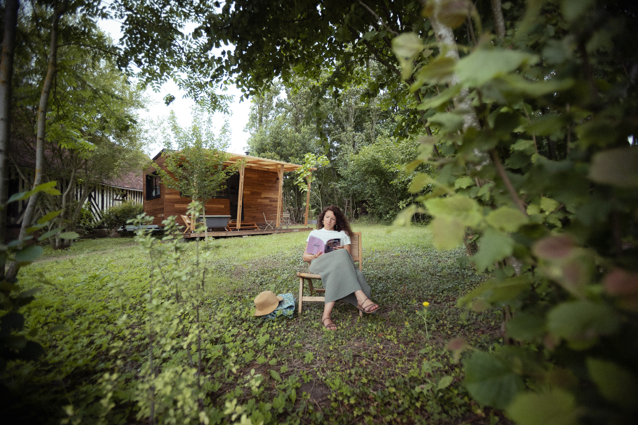 Photo 6/10 — Tiny House « Pépiite Bocage Normand - Tiny House avec Spa & Baignoire Vintage en Normandie » à Saint Pierre en…