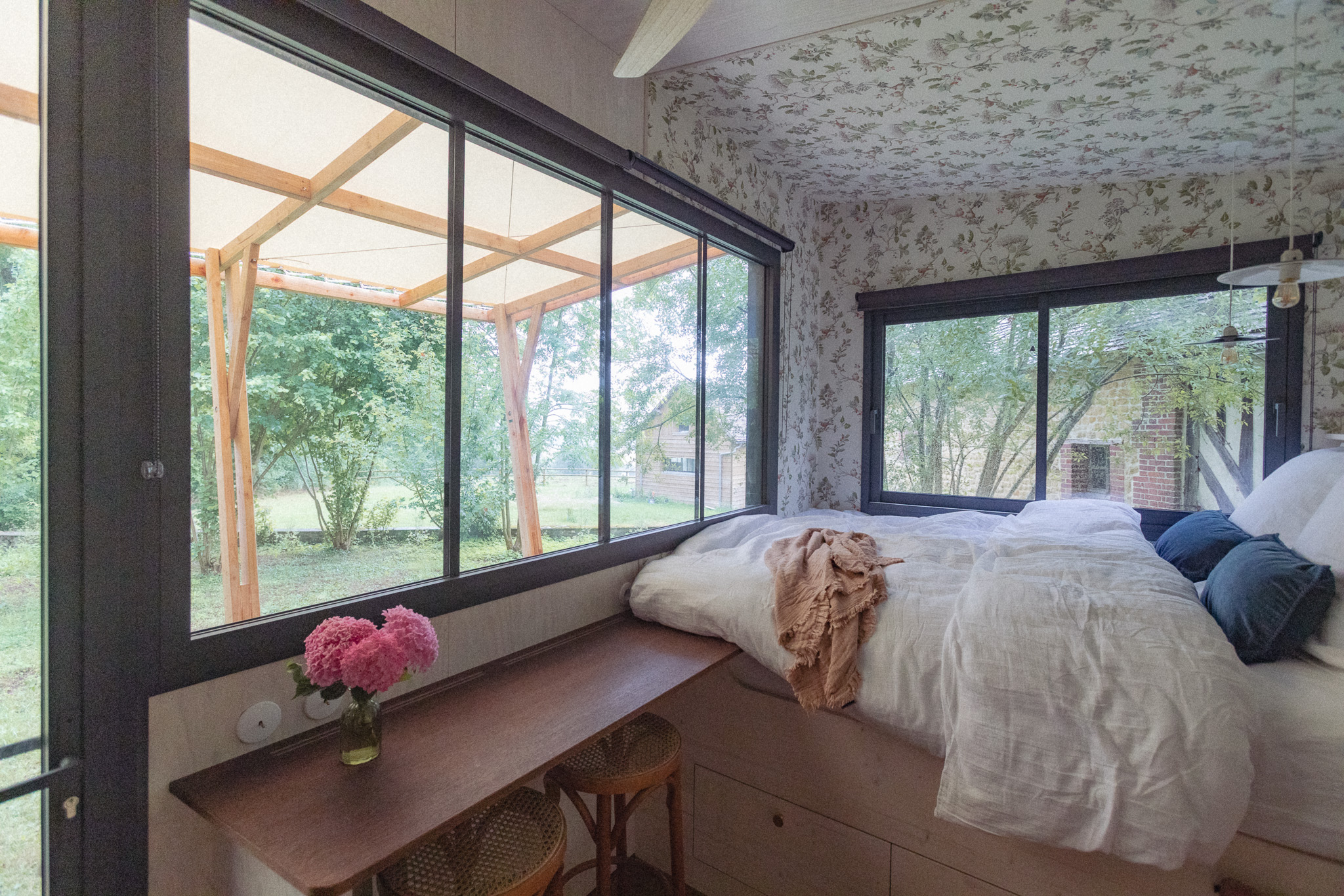 Photo 3/10 — Tiny House « Pépiite Bocage Normand - Tiny House avec Spa & Baignoire Vintage en Normandie » à Saint Pierre en…