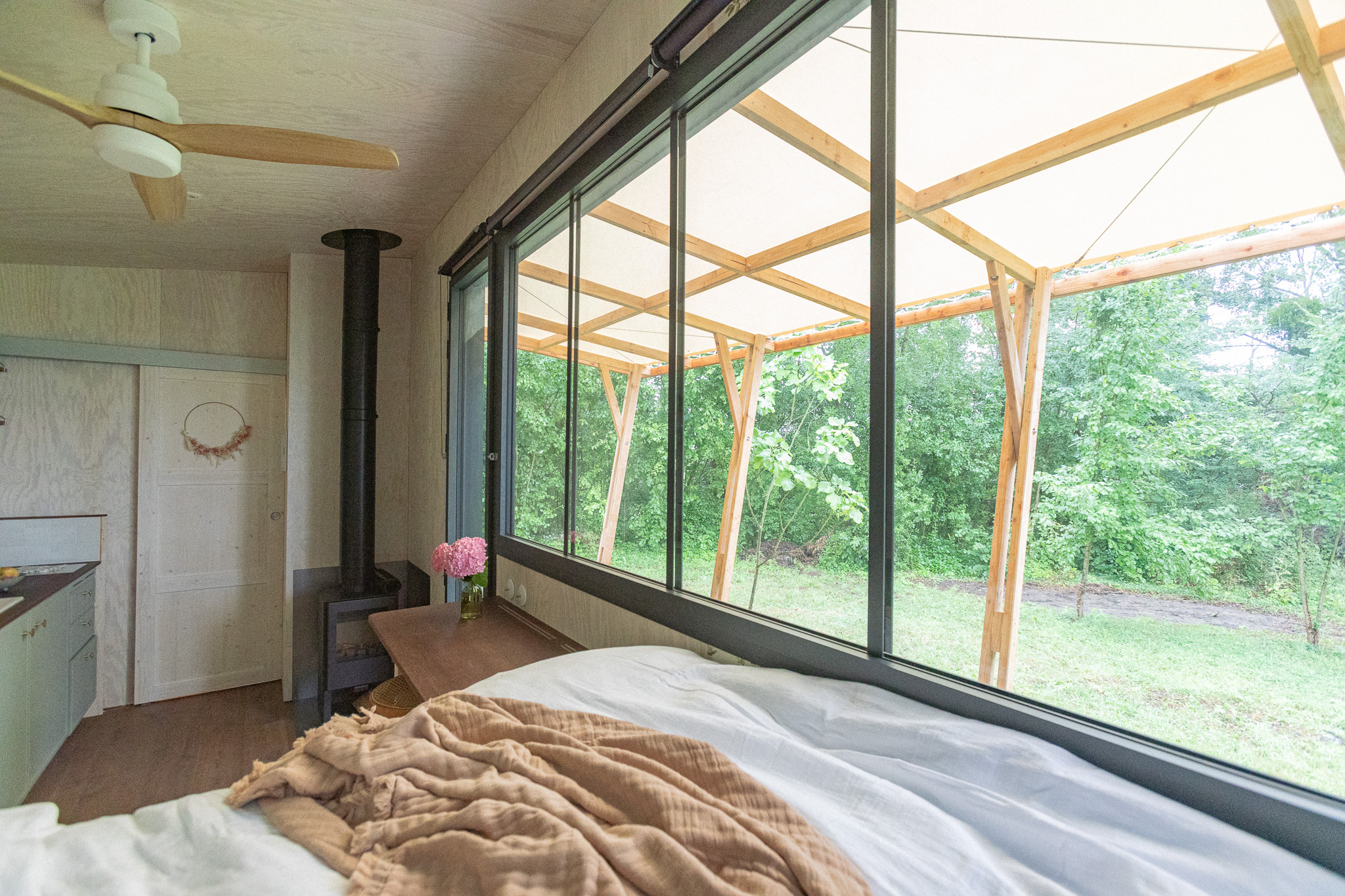 Photo 2/10 — Tiny House « Pépiite Bocage Normand - Tiny House avec Spa & Baignoire Vintage en Normandie » à Saint Pierre en…