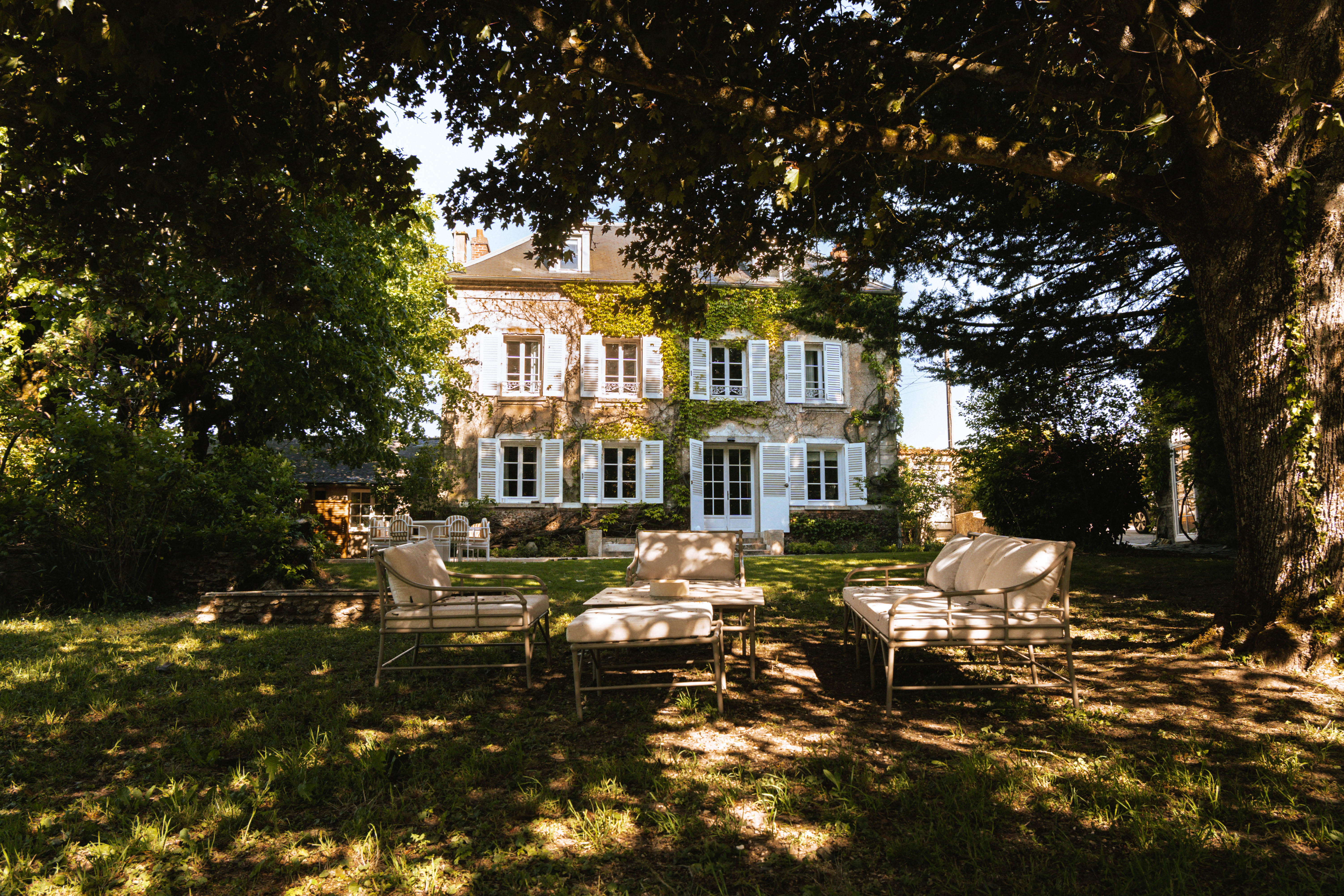 Le Domaine by A&G — Vendrest (Maison + Pavillon)