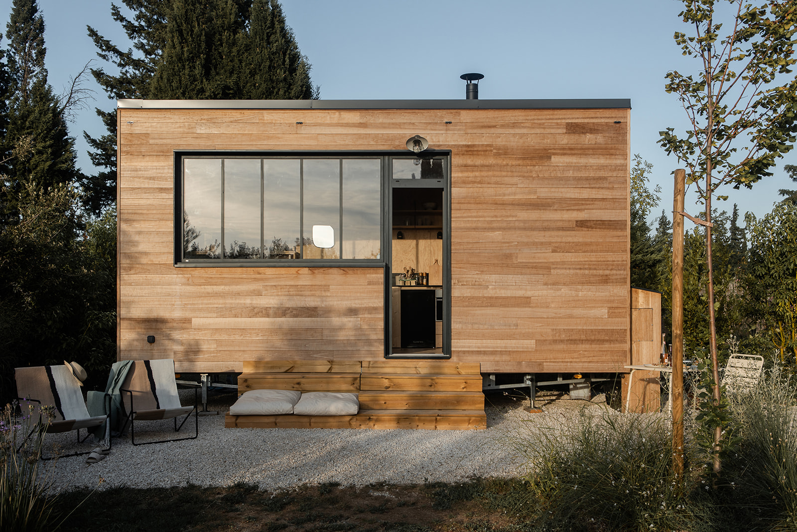 Photo 2/10 — Tiny House « Pépiite Terre de Provence - Tiny House avec Jacuzzi en Provence » à Châteaurenard Bouches-du-Rhône