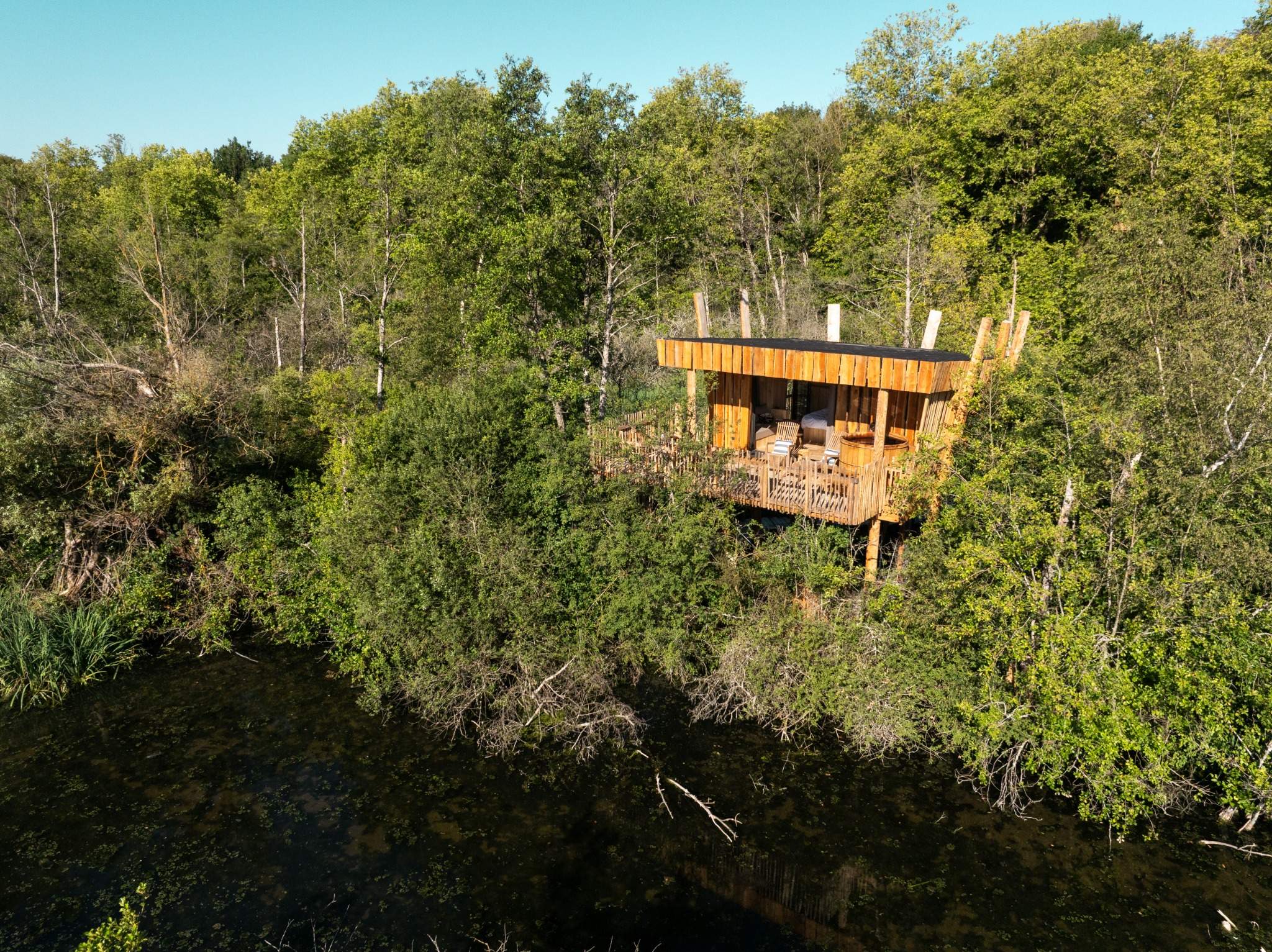 Photo 7/10 — Cabane « Cabanes de l’Orvanne · Moret-Loing-et-Orvanne » à Moret-Loing-et-Orvanne Seine-et-Marne